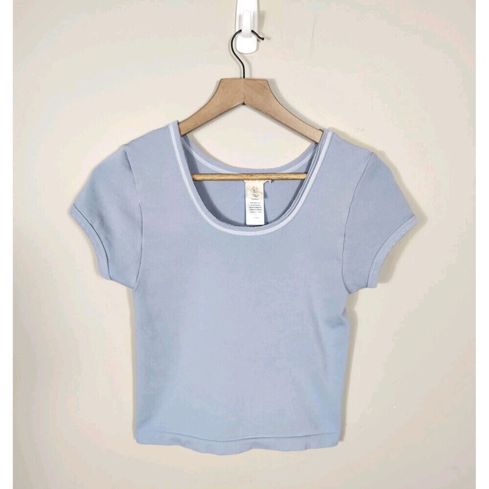 Minimalist Fitted Scoop Neck Tee Size L Stretchy Capsule Wardrobe Basic Clean